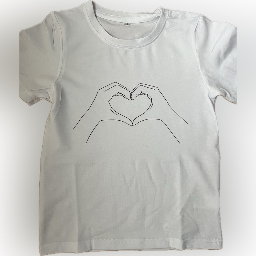 Cute hand heart sign t shirt